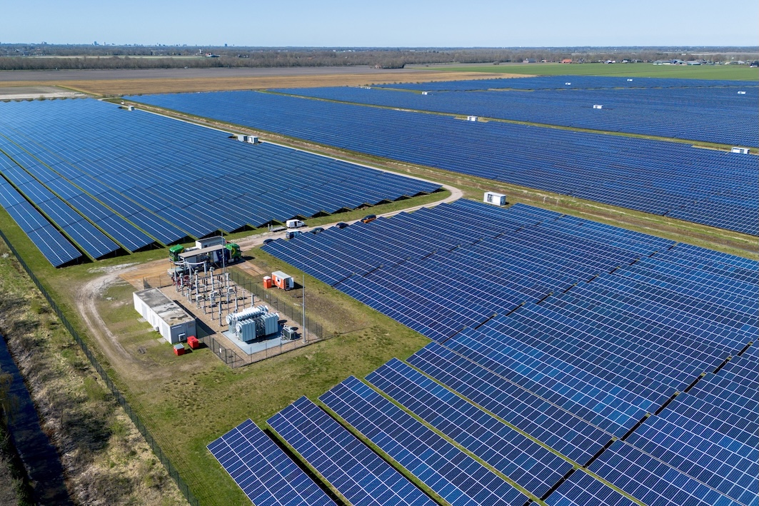 Zonnepark Groningen weer op vol vermogen